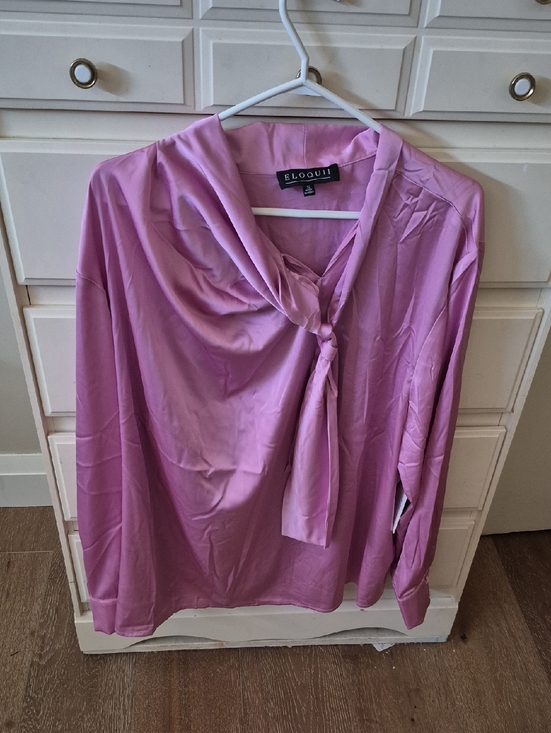 Eloquii Tops - Eloquii Pink Tie-Front Blouse